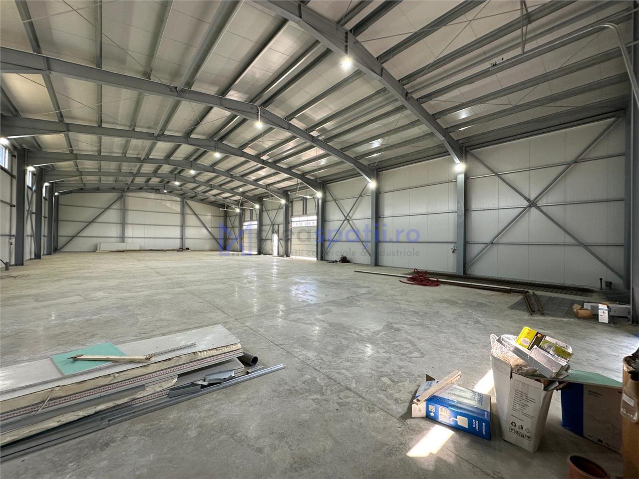 Hala/ showroom in intersectie, 598mp, sos. centura Iasi