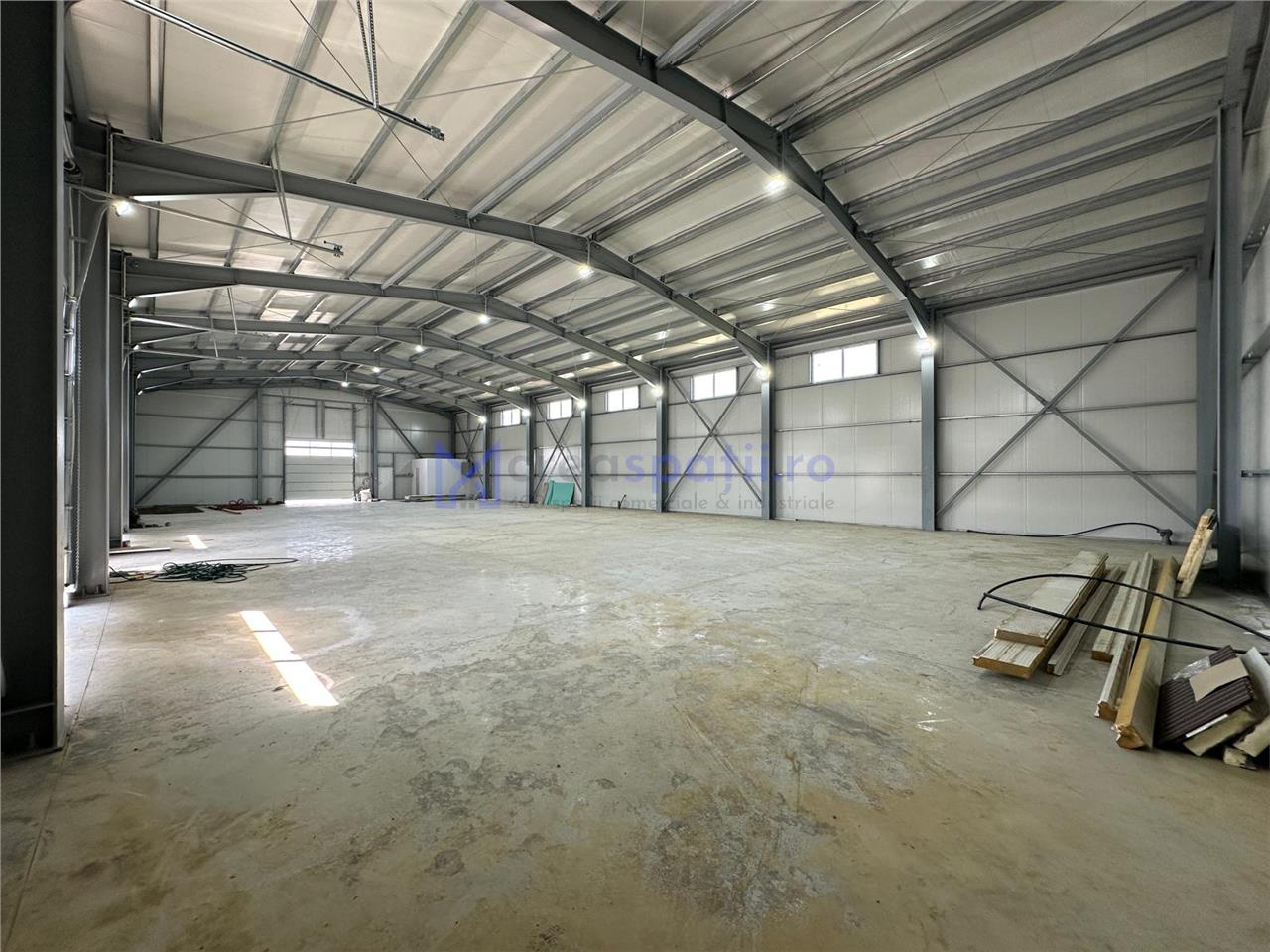 Hala/ showroom in intersectie, 598mp, sos. centura Iasi