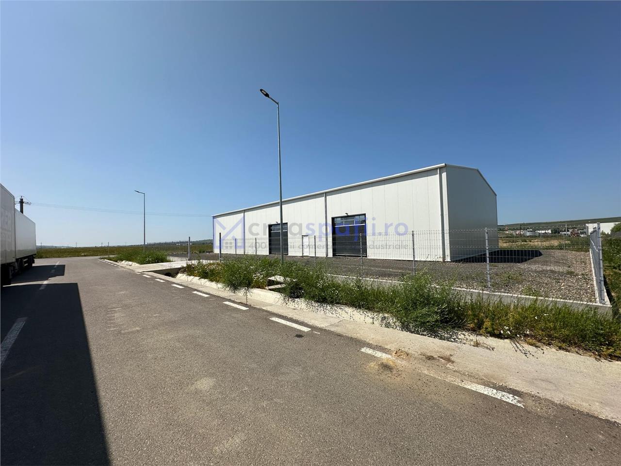 Hala/ showroom in intersectie, 598mp, sos. centura Iasi