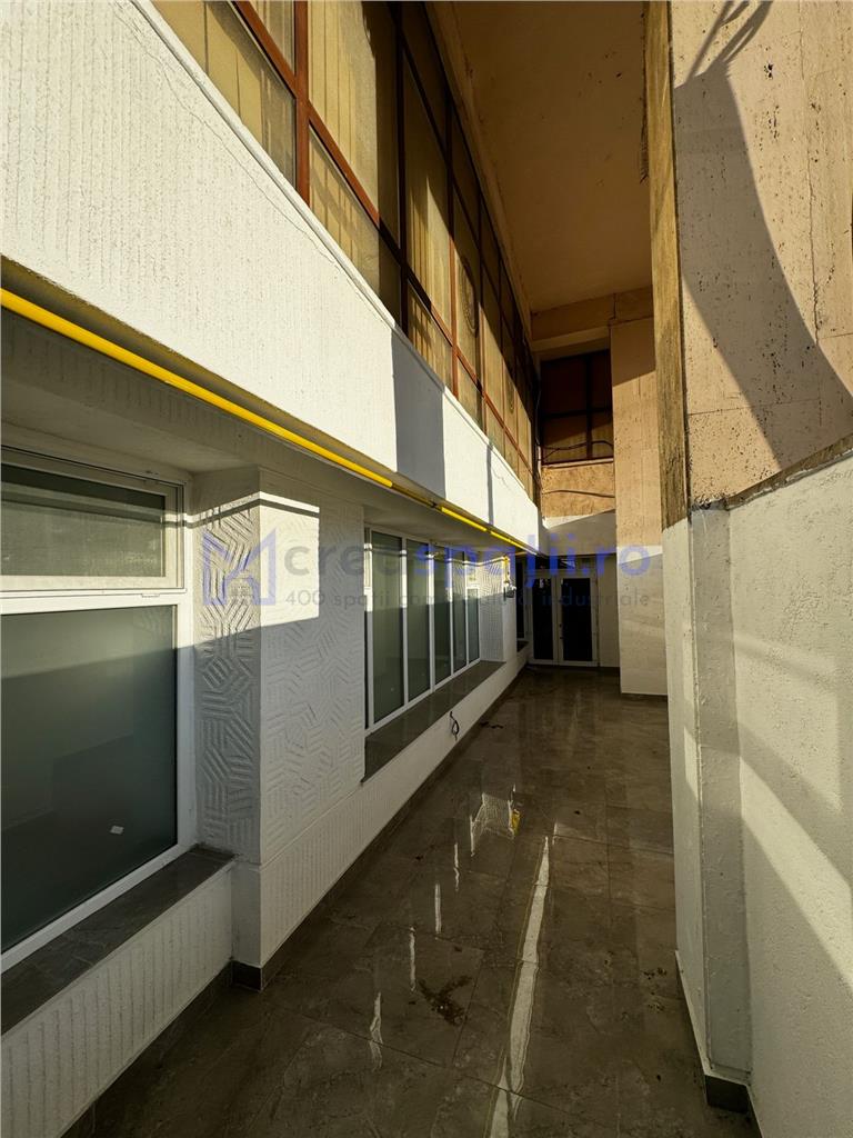 Spatiu clinica  8 cabinete noi  200mp, Centrul Civic Iasi