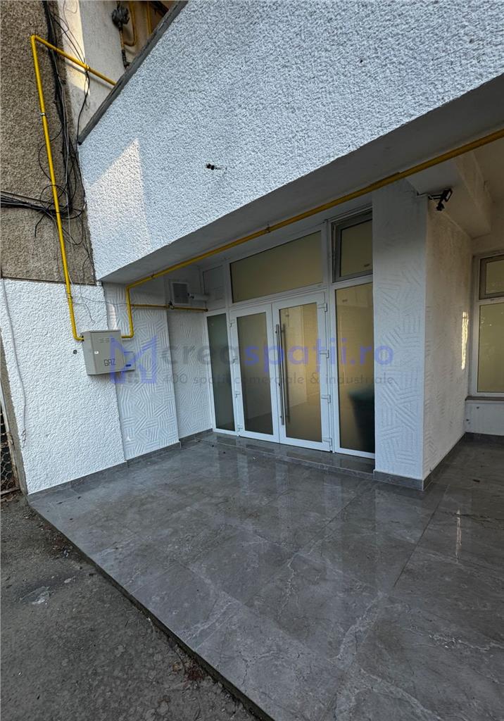 Spatiu clinica  8 cabinete noi  200mp, Centrul Civic Iasi