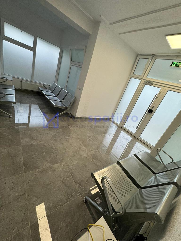 Spatiu clinica  8 cabinete noi  200mp, Centrul Civic Iasi