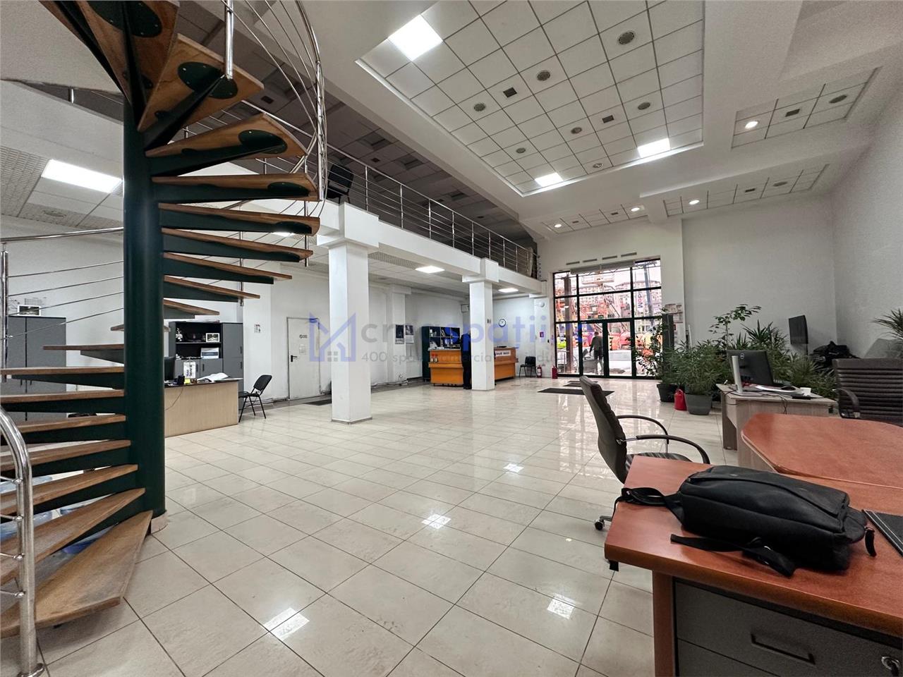 Spatiu 835mp, teren 2758mp, rond Mall Moldova