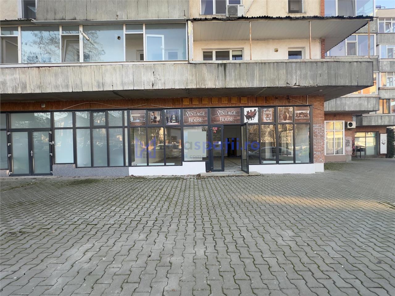 Spatiu comercial semicentru spre aeroport, 101mp