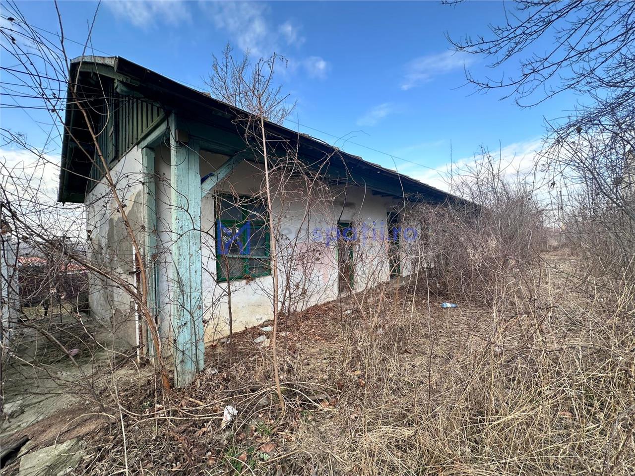 Spatiu versatil 296mp, teren 1766mp, Visan