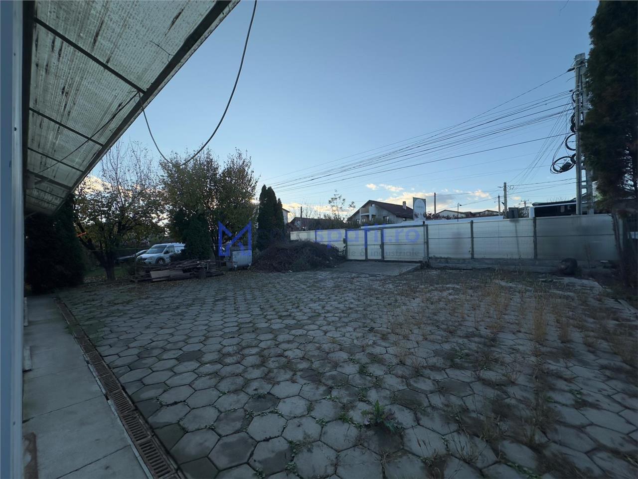 Spatiu/ hala langa intersectie cu Mega Image  sos. Nicolina
