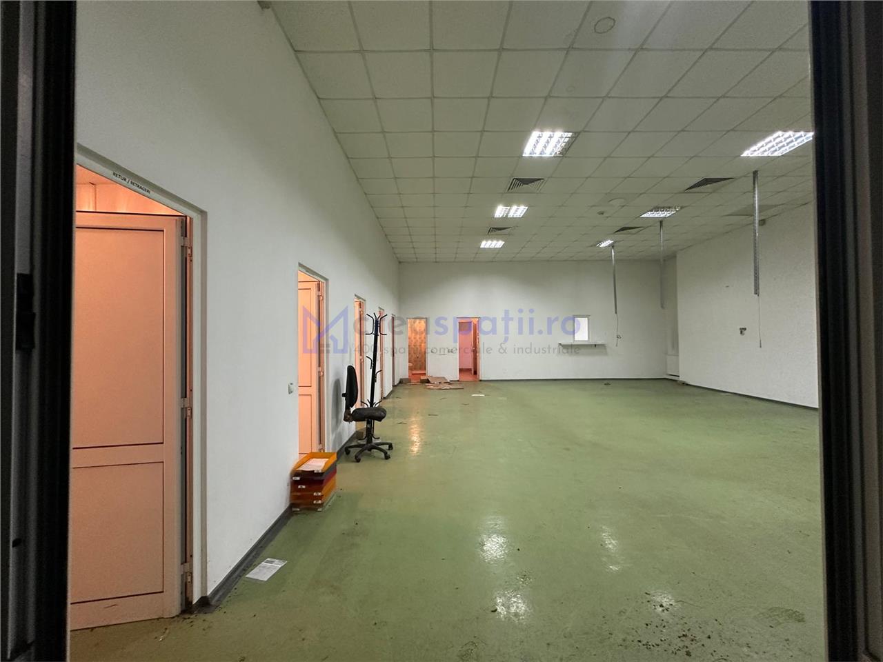 Spatiu/ hala langa intersectie cu Mega Image  sos. Nicolina