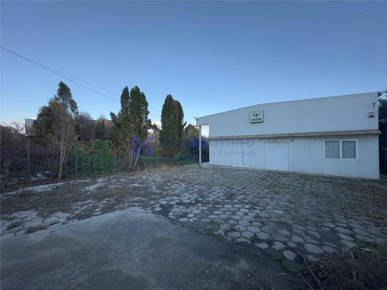 Spatiu/ hala langa intersectie cu Mega Image  sos. Nicolina