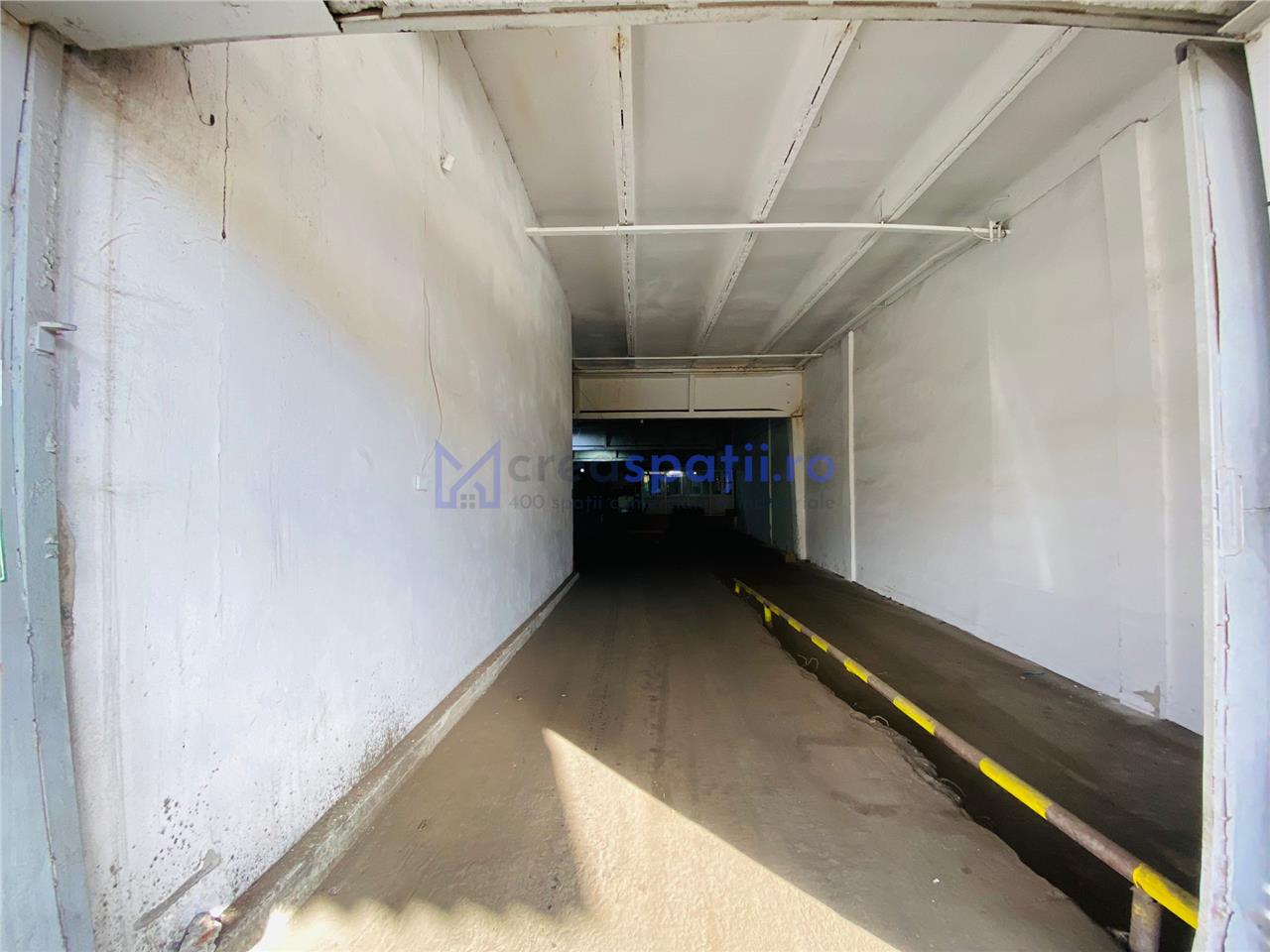 Hala/ showroom, 5000mp, aproape de Carrefour