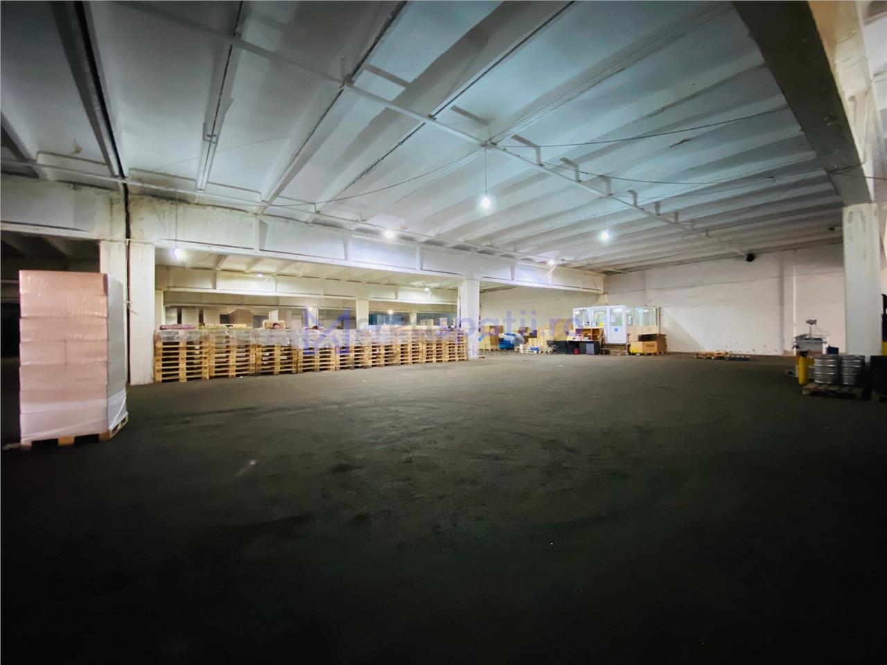 Hala/ showroom, 5000mp, aproape de Carrefour