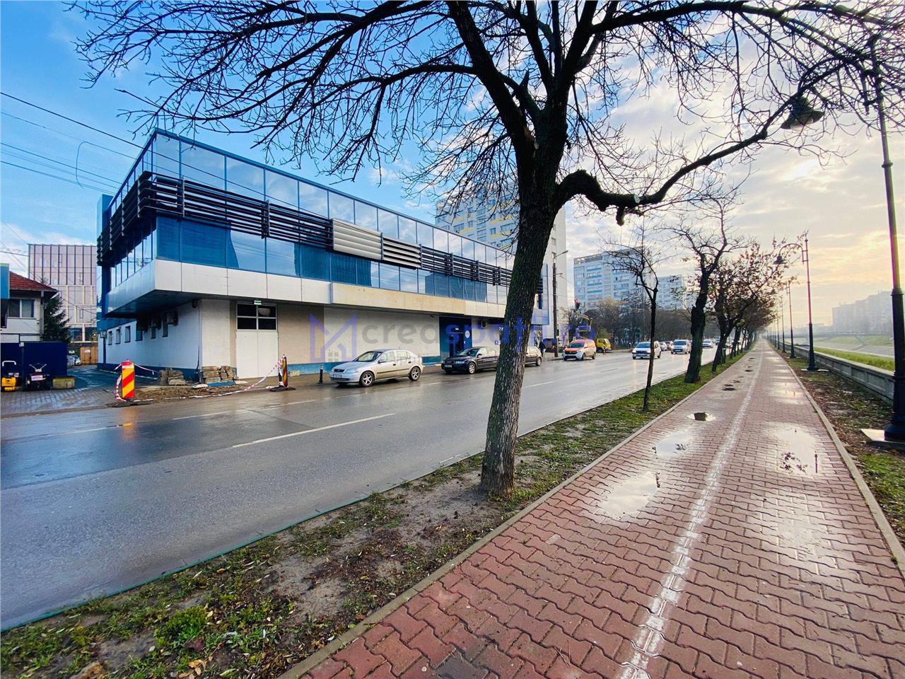 Spatiu comercial 880mp, central