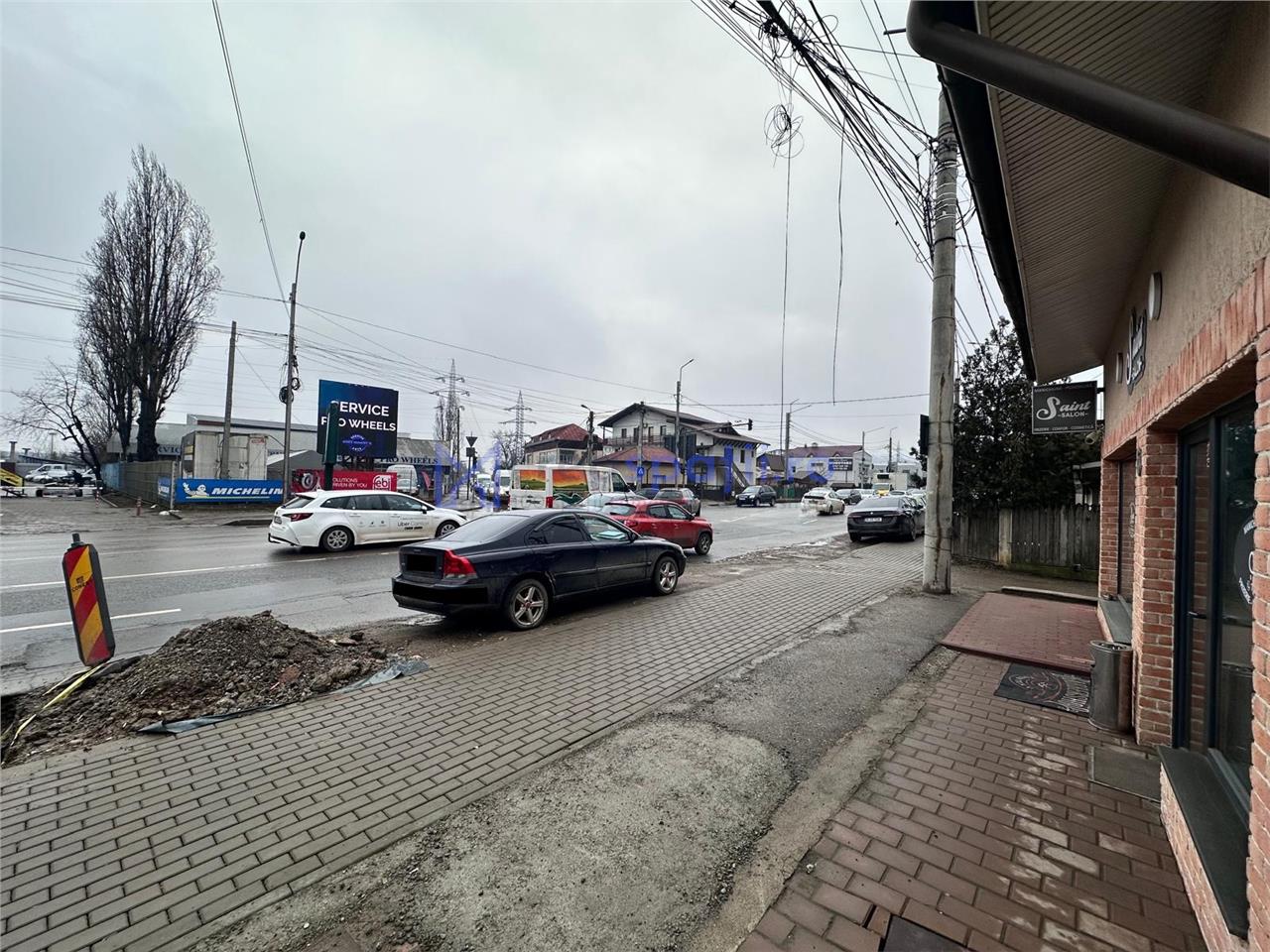 Spatiu de la 20mp la 50mp, zona intersectia Poitiers, Bucium, Trei Fantani