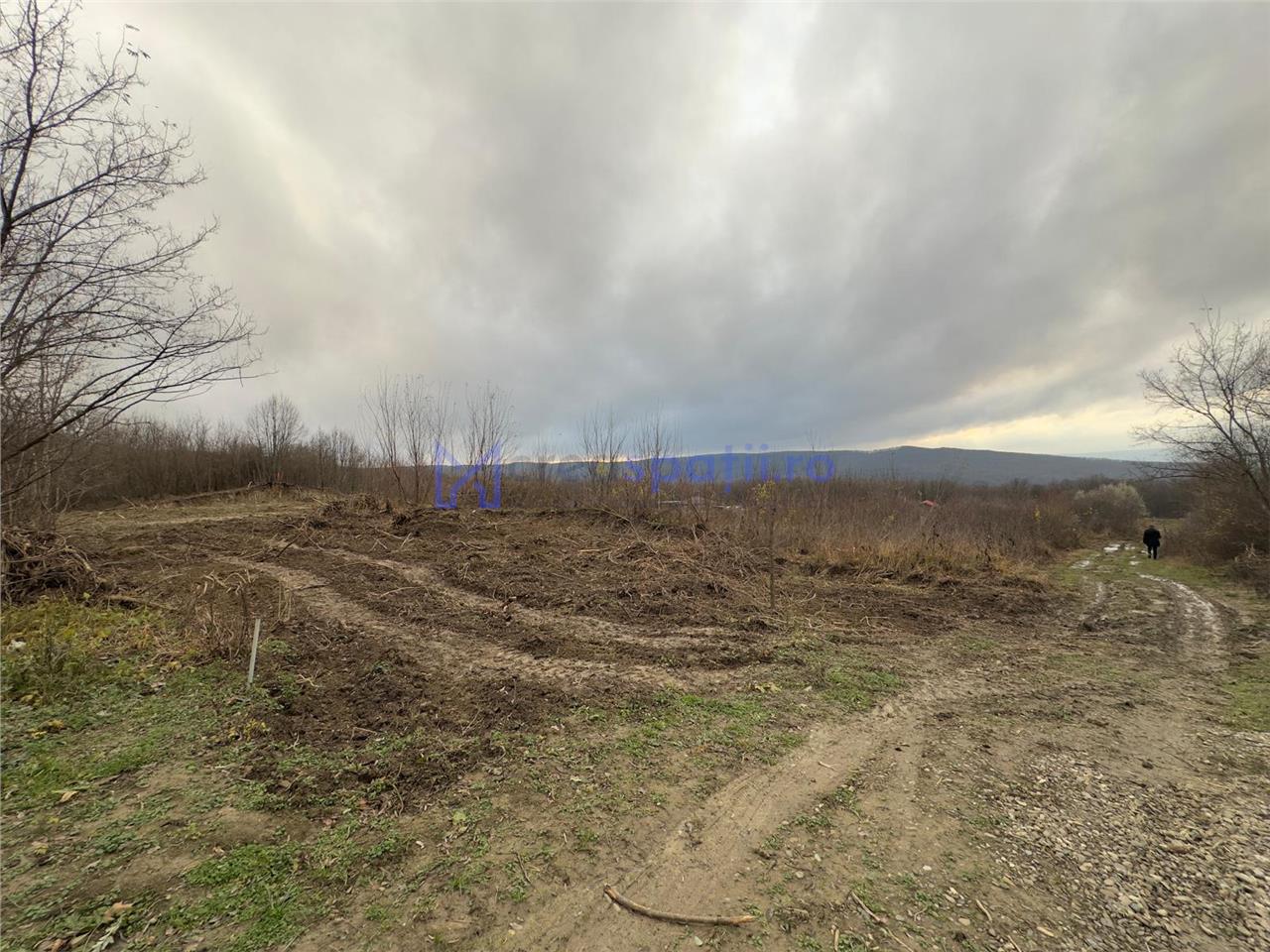 Teren parcele, de la 748mp la 3024mp, Barnova Sf. Ap. Petru