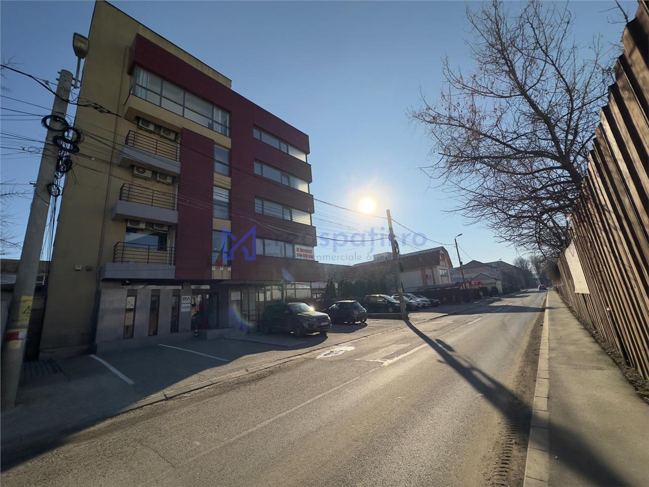 Cladire de la 600mp la 1000mp, zona Jumbo