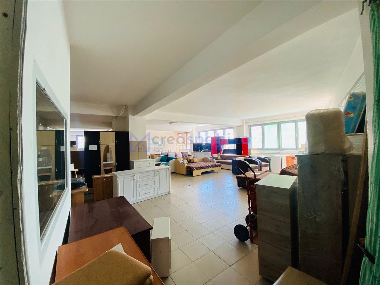 Cladire de la 220mp la 440mp, Tatarasi Flora