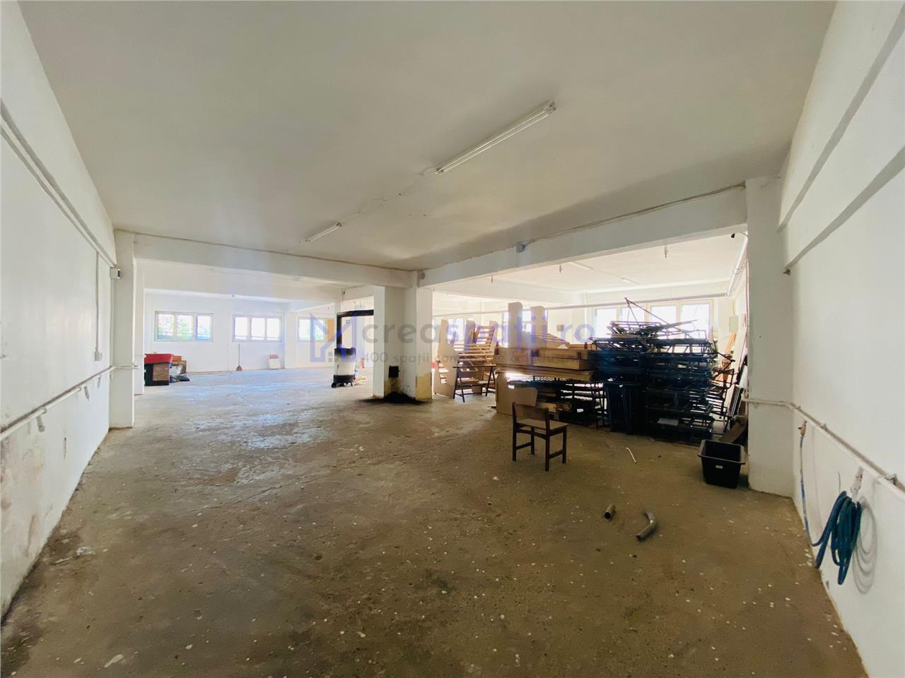 Cladire de la 220mp la 440mp, Tatarasi Flora