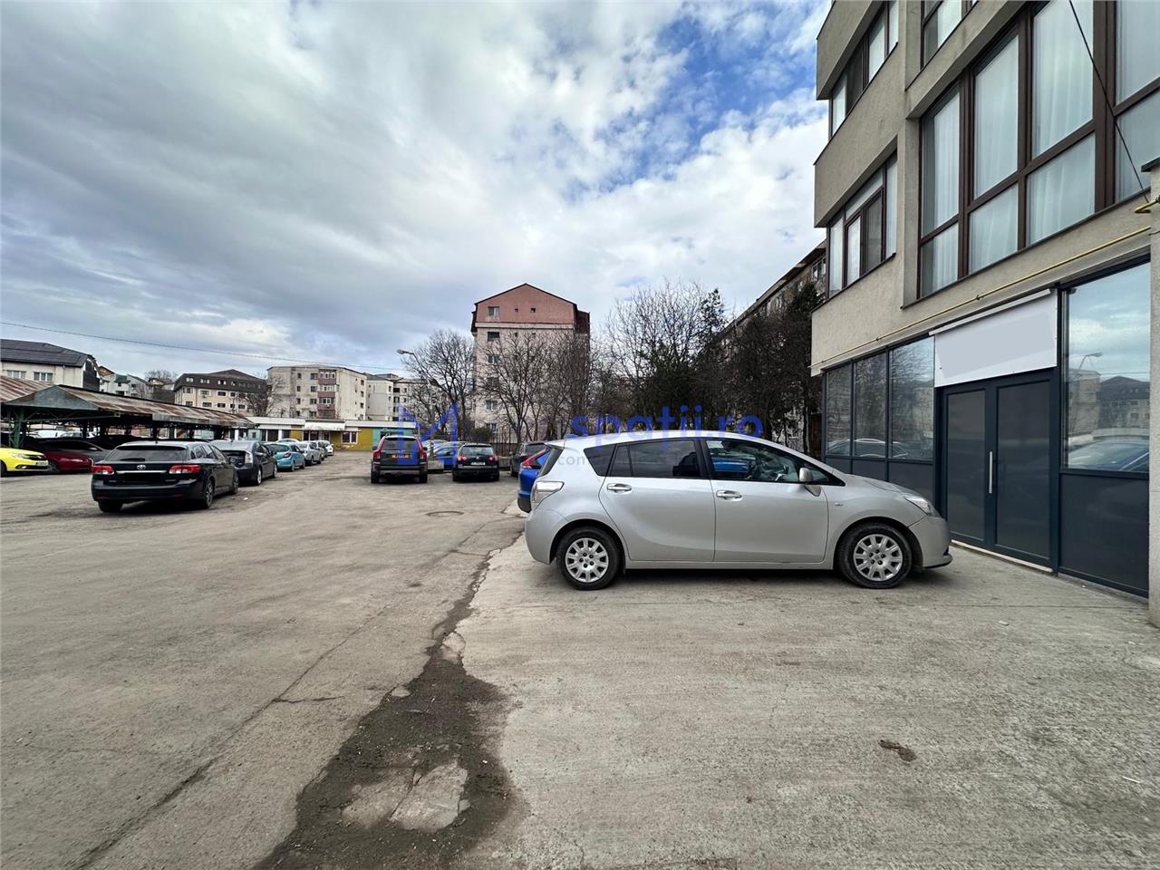 Spatiu comercial 78mp, parcare, Tatarasi  langa Carrefour Market