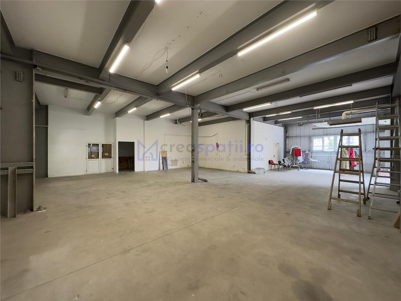 Cladire 1000mp, intre Leroy Merlin si Carrefour