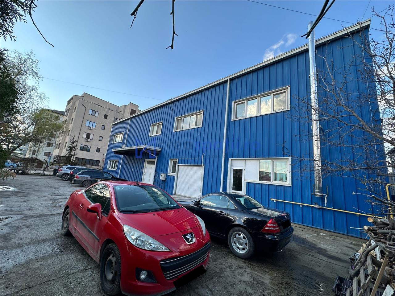 Cladire 1000mp, intre Leroy Merlin si Carrefour