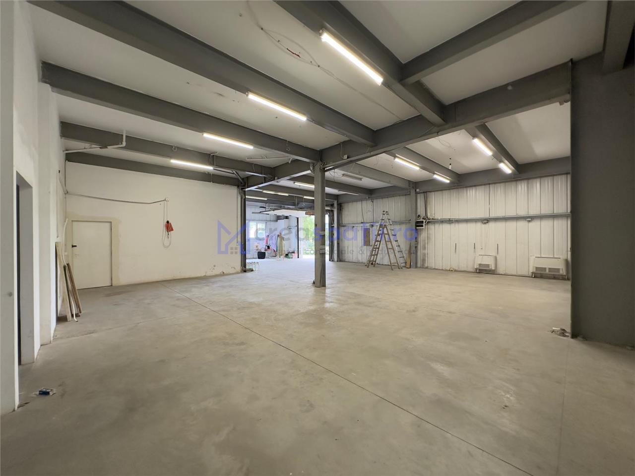 Cladire 1000mp, intre Leroy Merlin si Carrefour