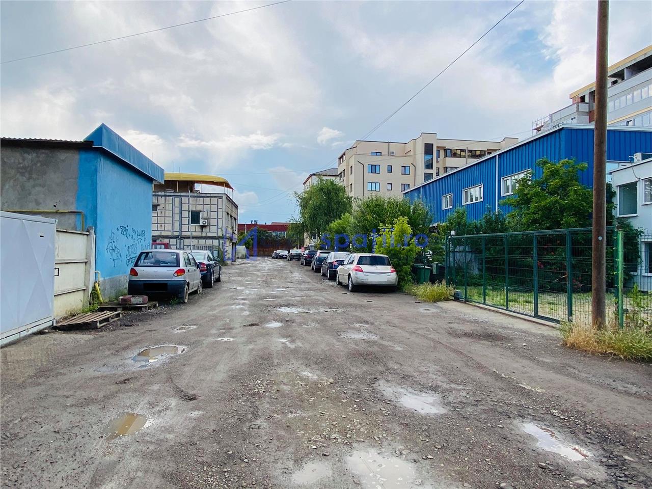 Cladire 1000mp, intre Leroy Merlin si Carrefour