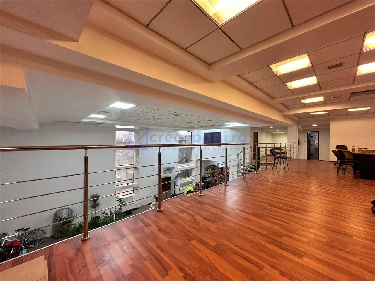 Showroom 330mp, rond Mall Moldova