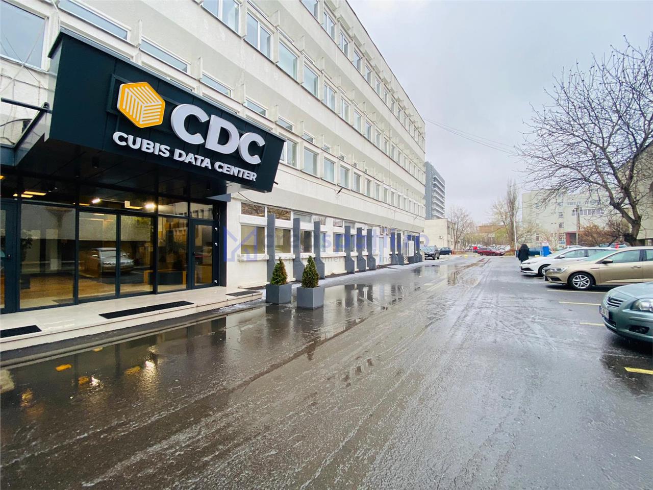 Spatii birouri de la 30mp la 600mp, in spate la Palas Mall