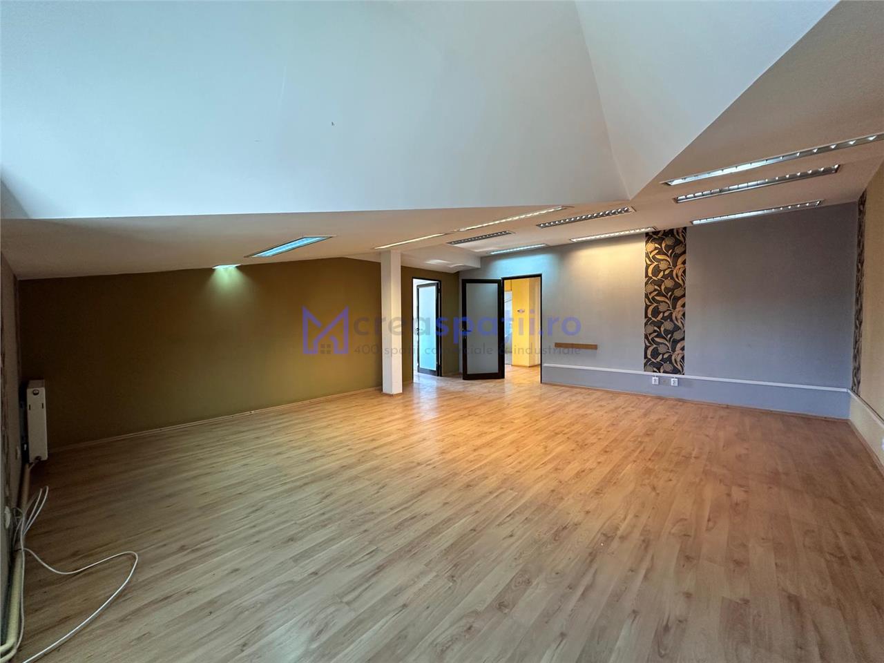 Spatiu birouri, salon, 163mp, aproape de Iulius Mall