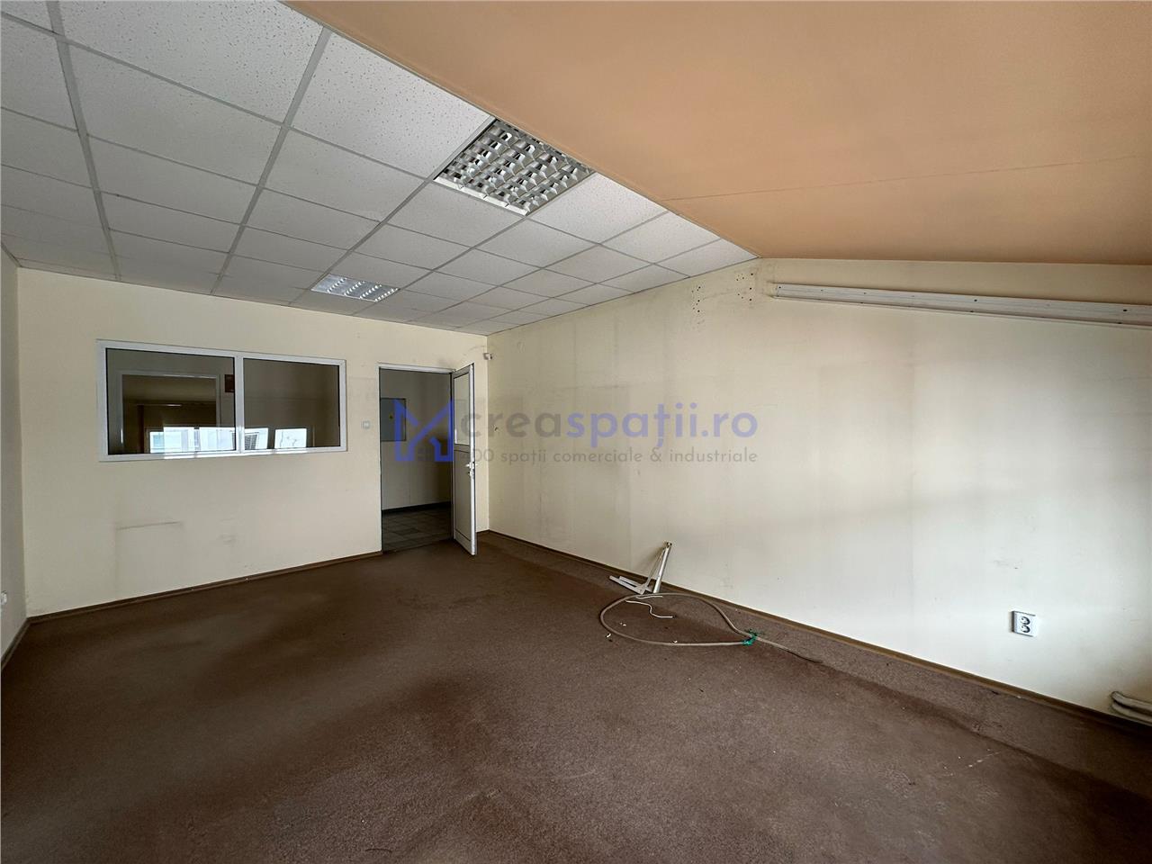 Spatii diverse sau 700mp, in spate la Iulius Mall