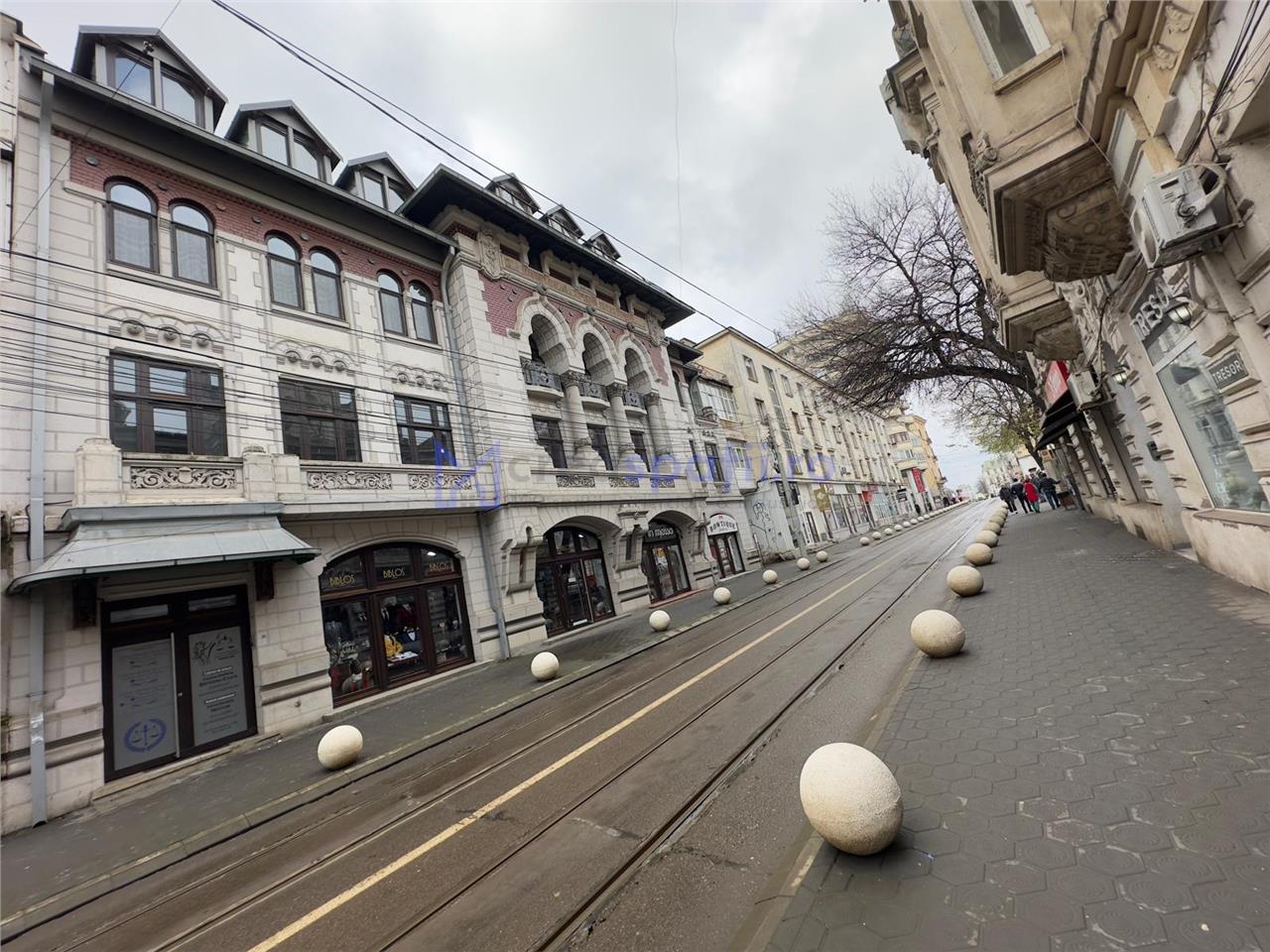 Spatiu parter, sursa apa in el, 13mp, centru, Cuza Voda