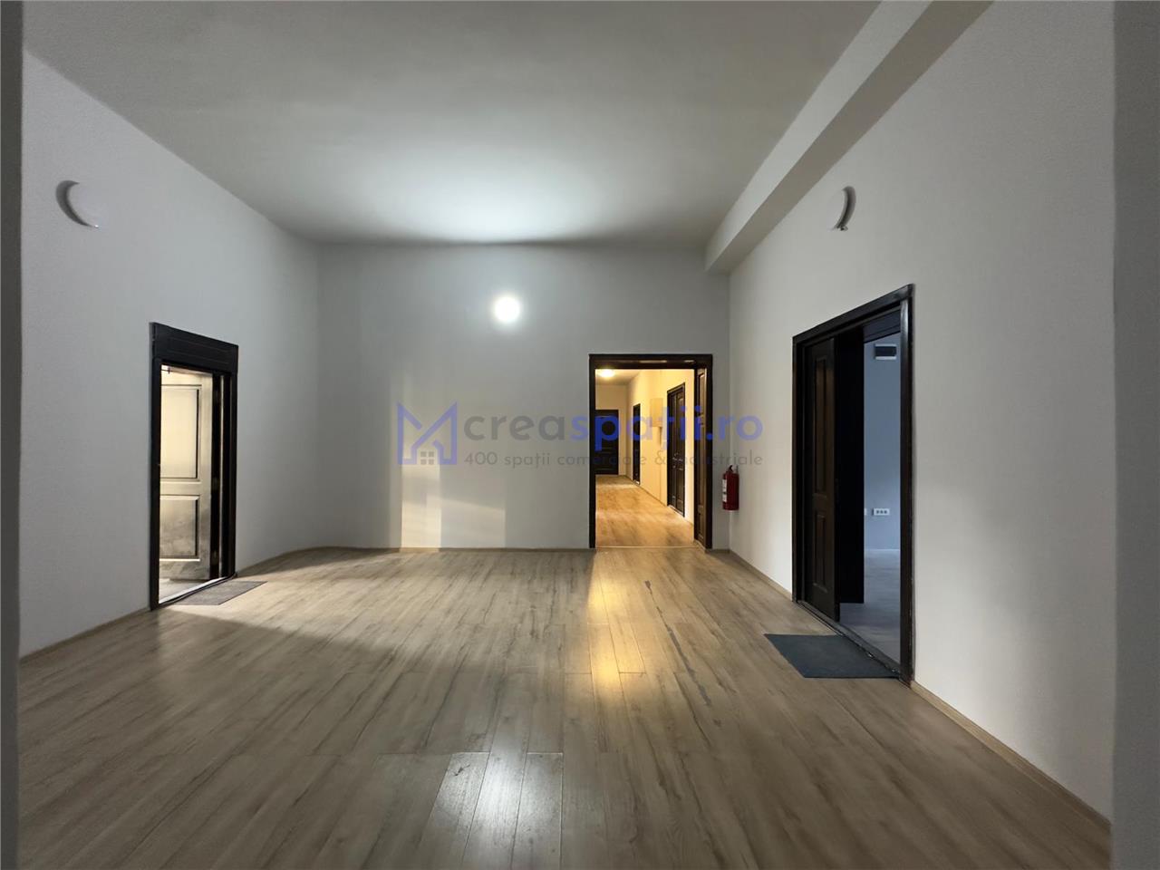 Inchiriere spatiu birouri ultracentrale, cladire unica, 118mp, Cuza Voda