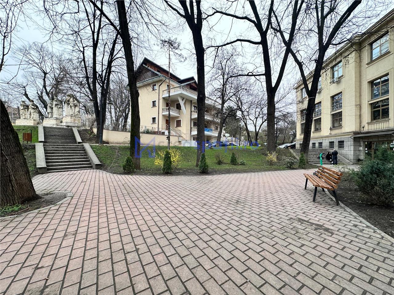 Spatii birouri Iasi Copou, 172mp, Fundatie