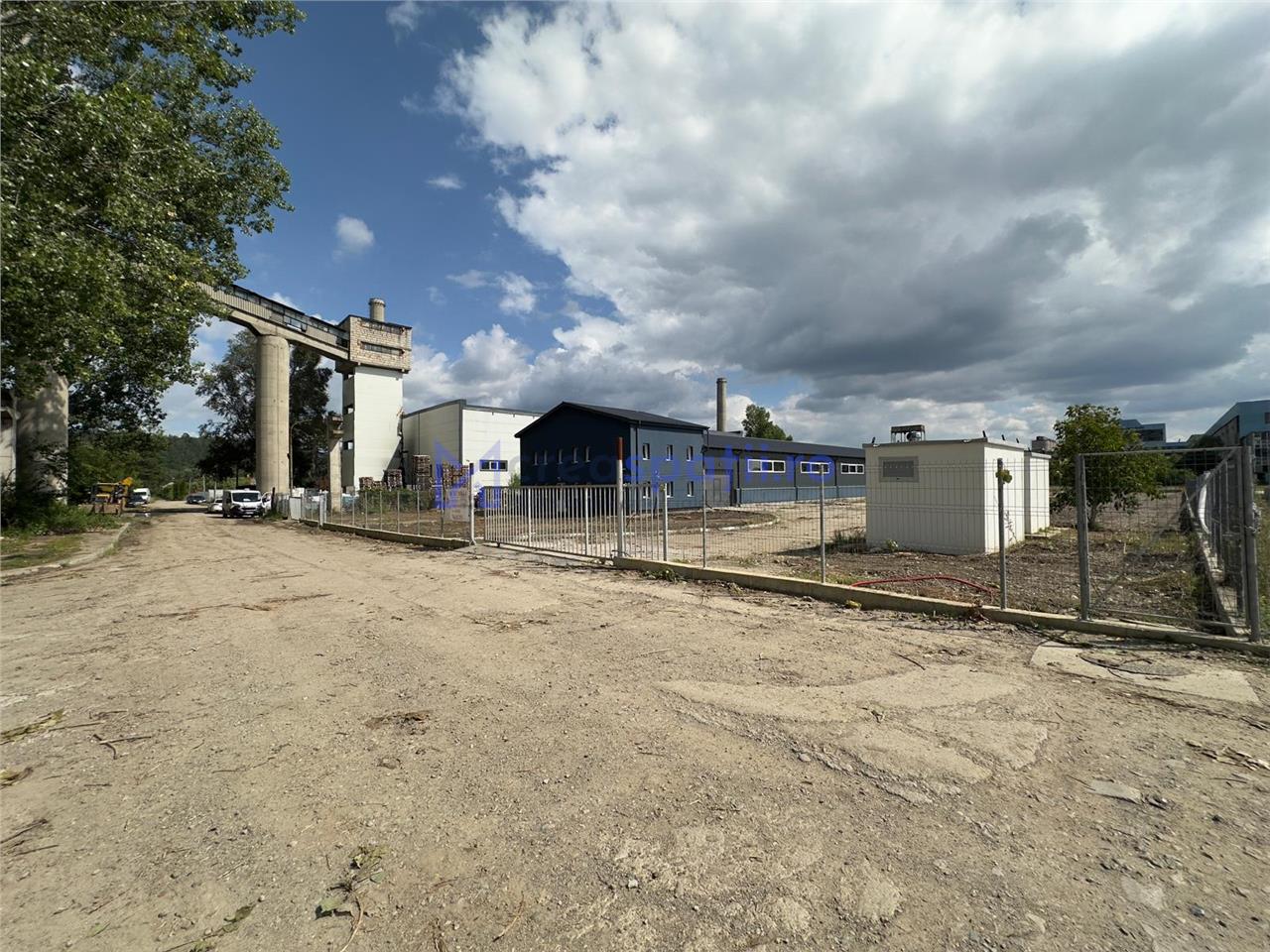 Teren/ platforma de inchiriat de la 500mp la 3000mp, zona Vama Iasi si Kaufland