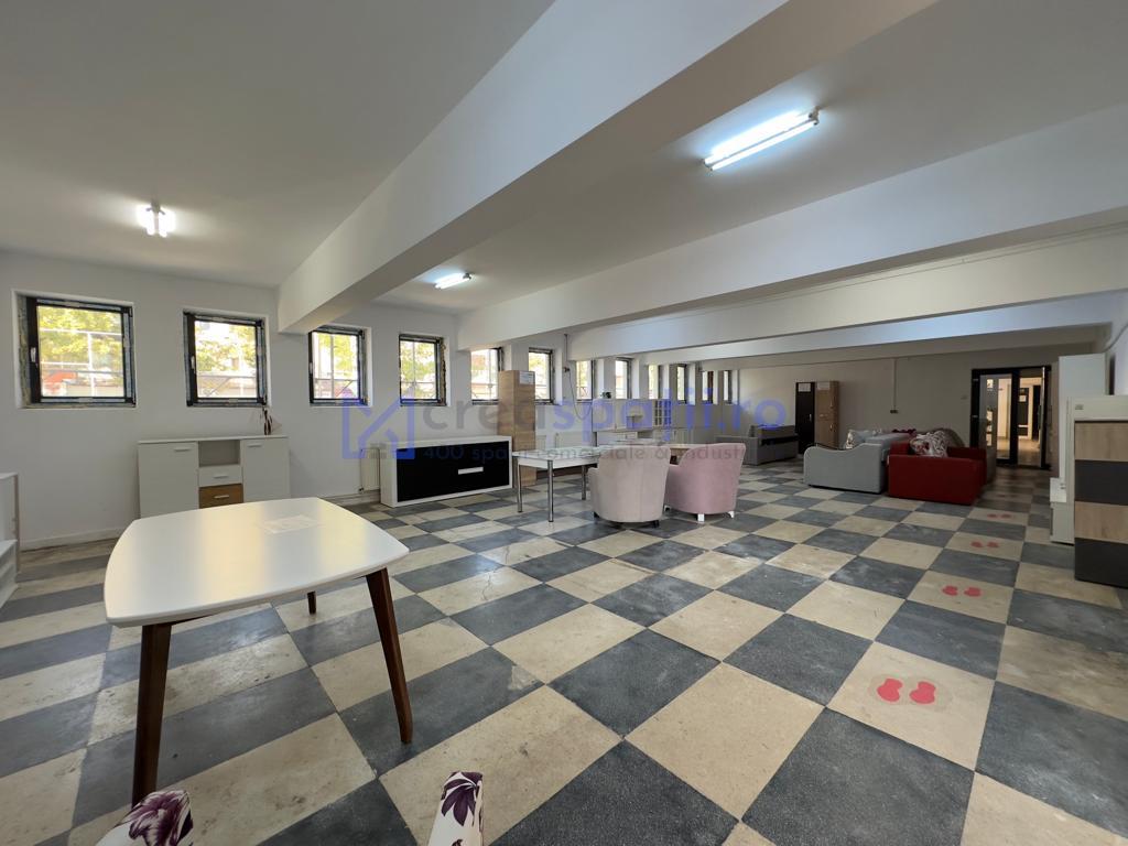 Showroom 107mp langa Carrefour, Kaufland, magazine tehnice