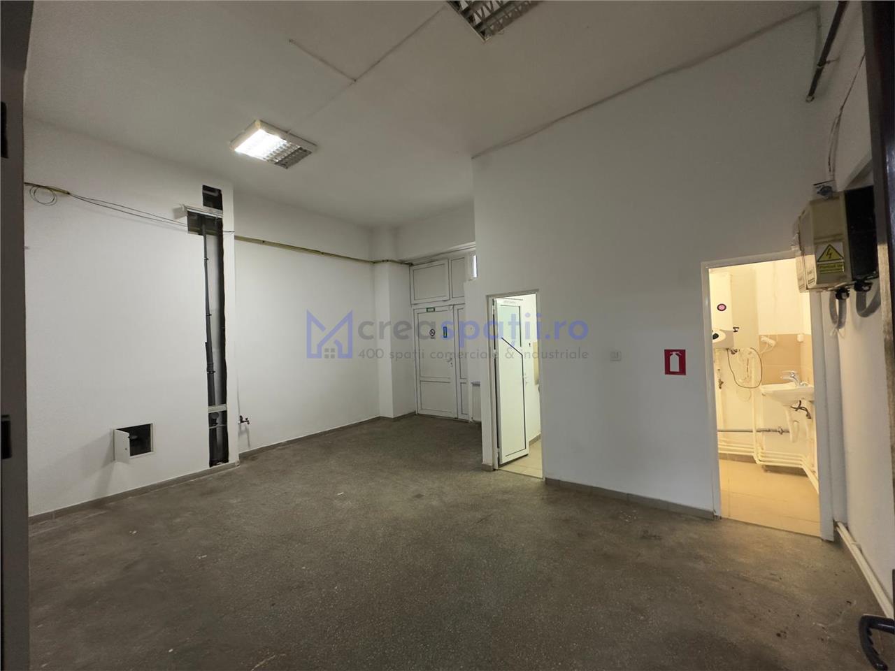 Spatiu comercial vitrat 78mp, zona Carrefour Felicia