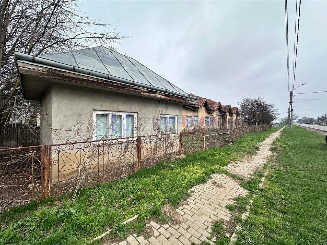 Hala, spatiu comercial, vad, de la 423mp la 1744mp, Vama Albita