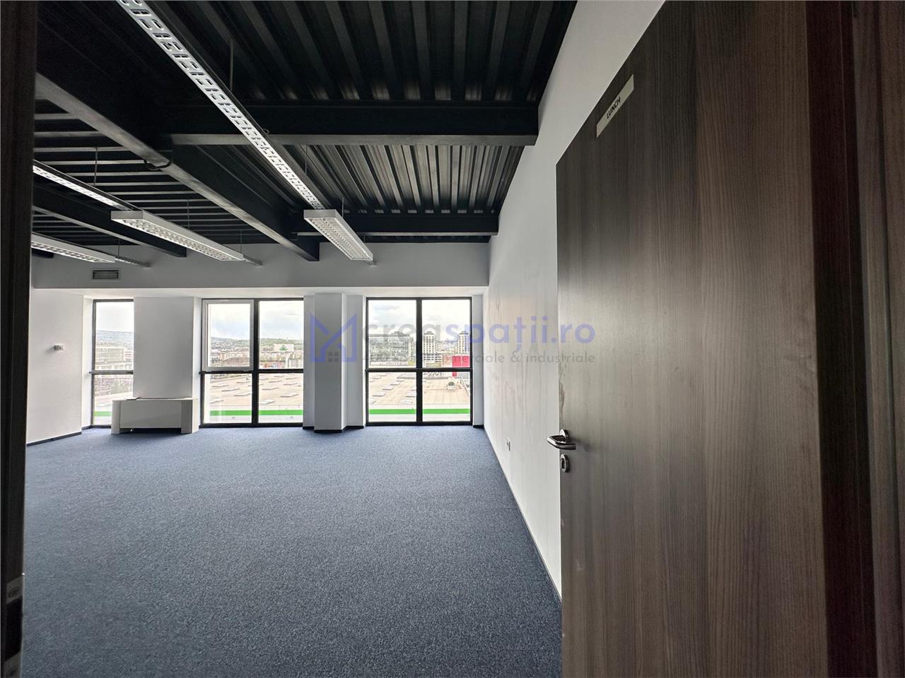 Spatiu birou cu sursa apa in el, langa Iulius Mall Iasi, 58mp