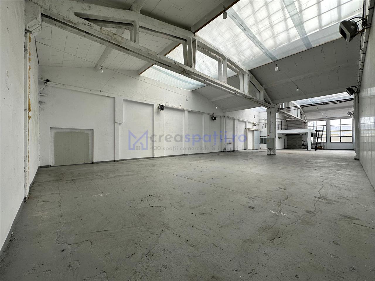 Hala, showroom, langa market, rampa, de la 1000mp la 3000mp