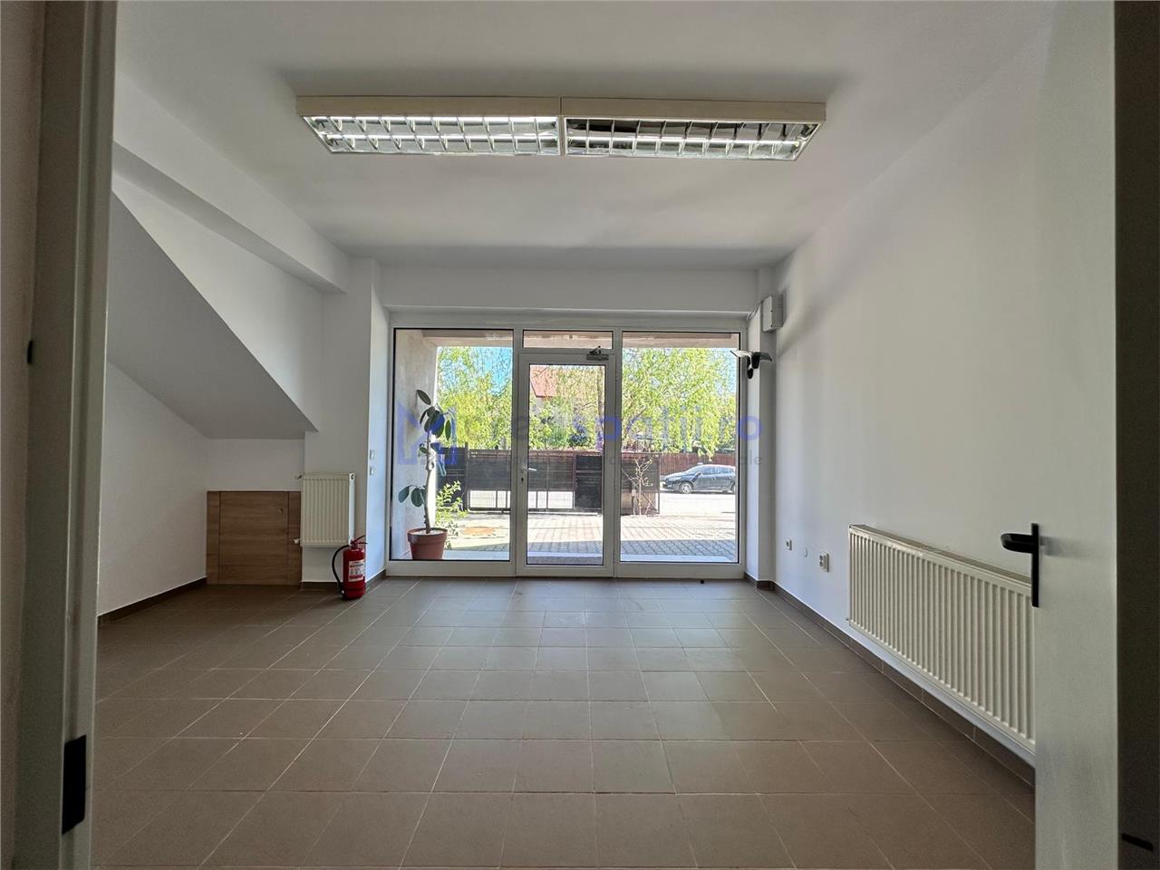 Spatiu comercial/ birou/ medical semicentru Iasi, 76mp, zona Palas