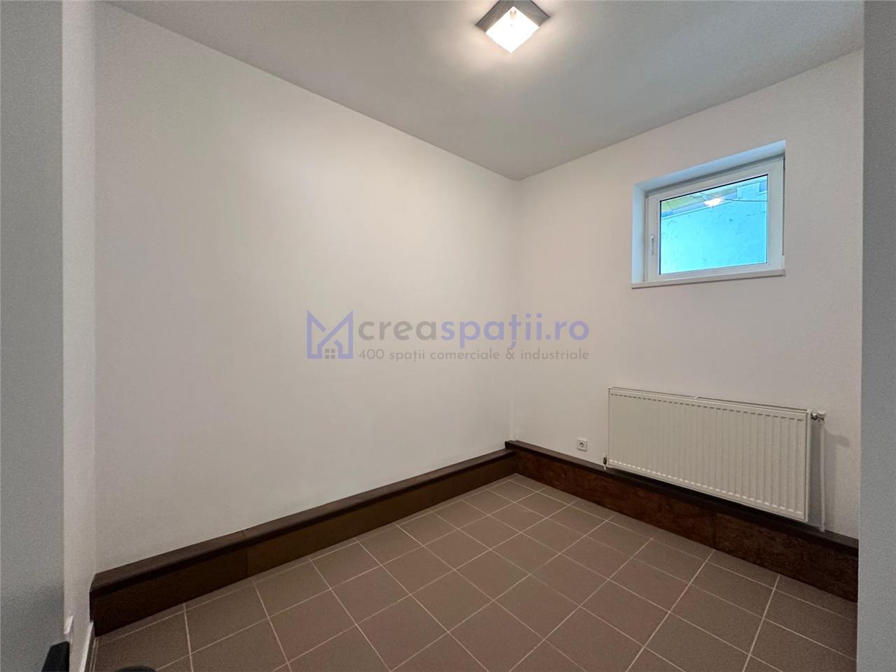 Spatiu comercial/ birou/ medical semicentru Iasi, 76mp, zona Palas