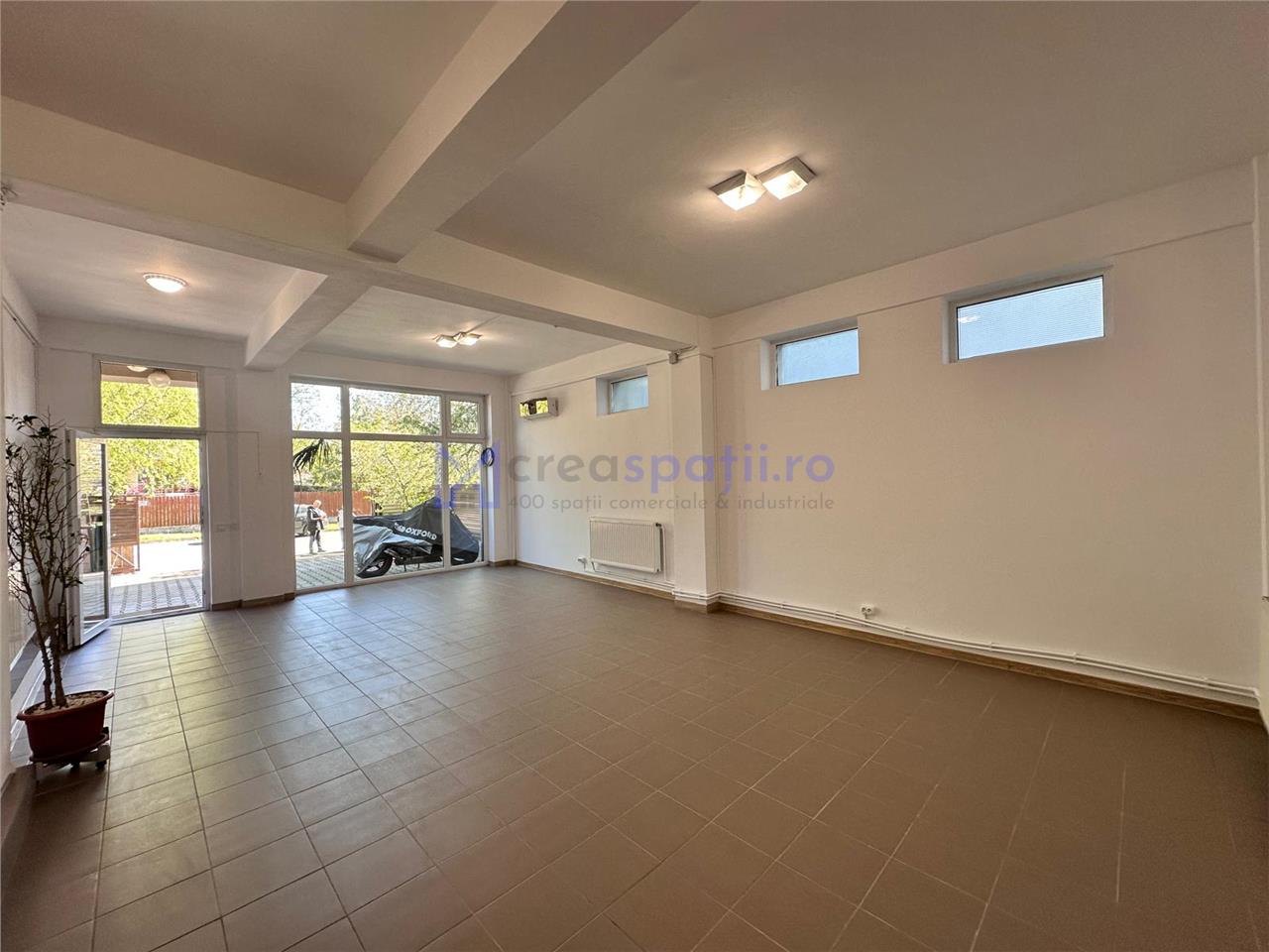 Spatiu comercial/ birou/ medical semicentru Iasi, 76mp, zona Palas