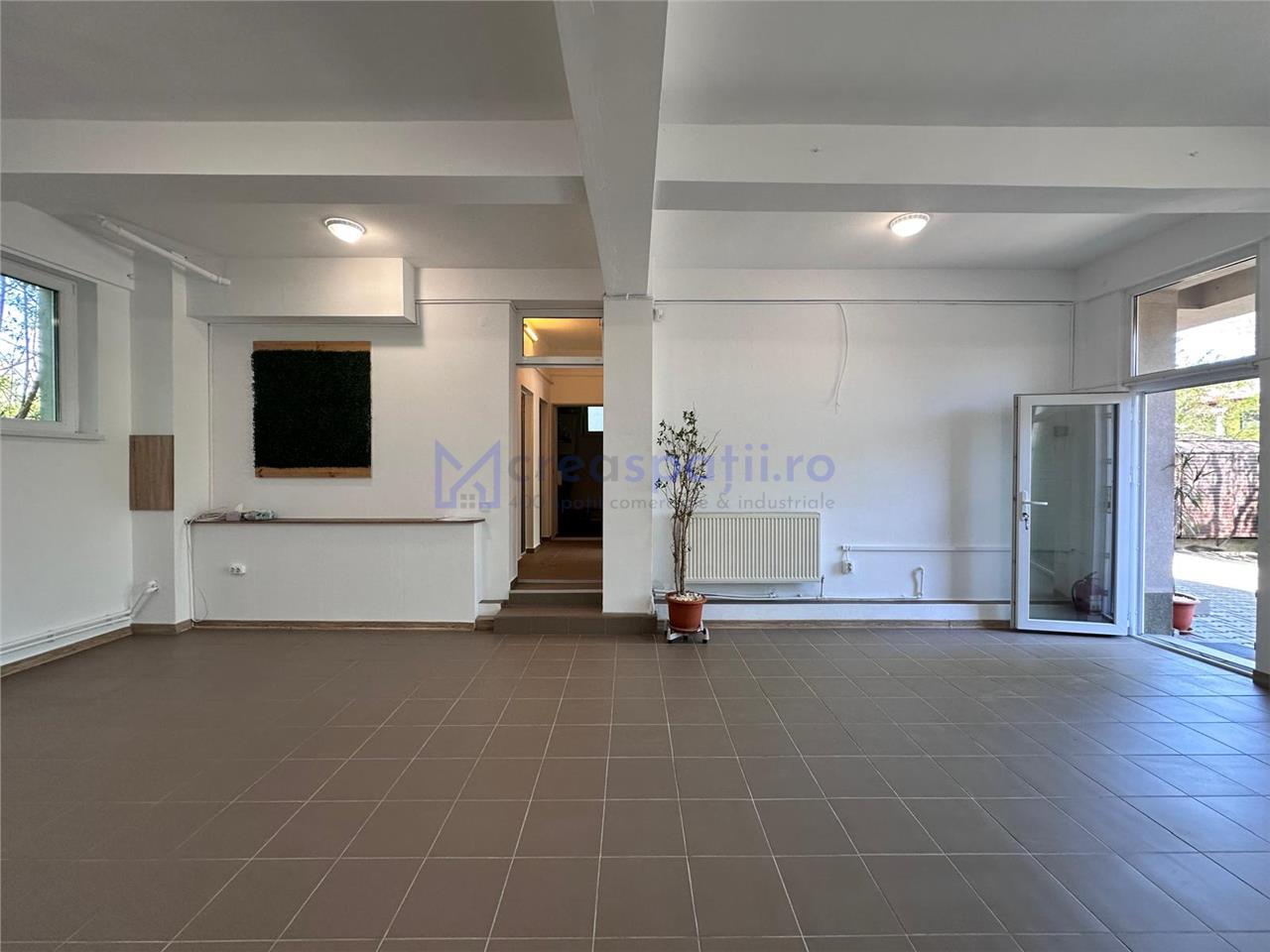 Spatiu comercial/ birou/ medical semicentru Iasi, 76mp, zona Palas