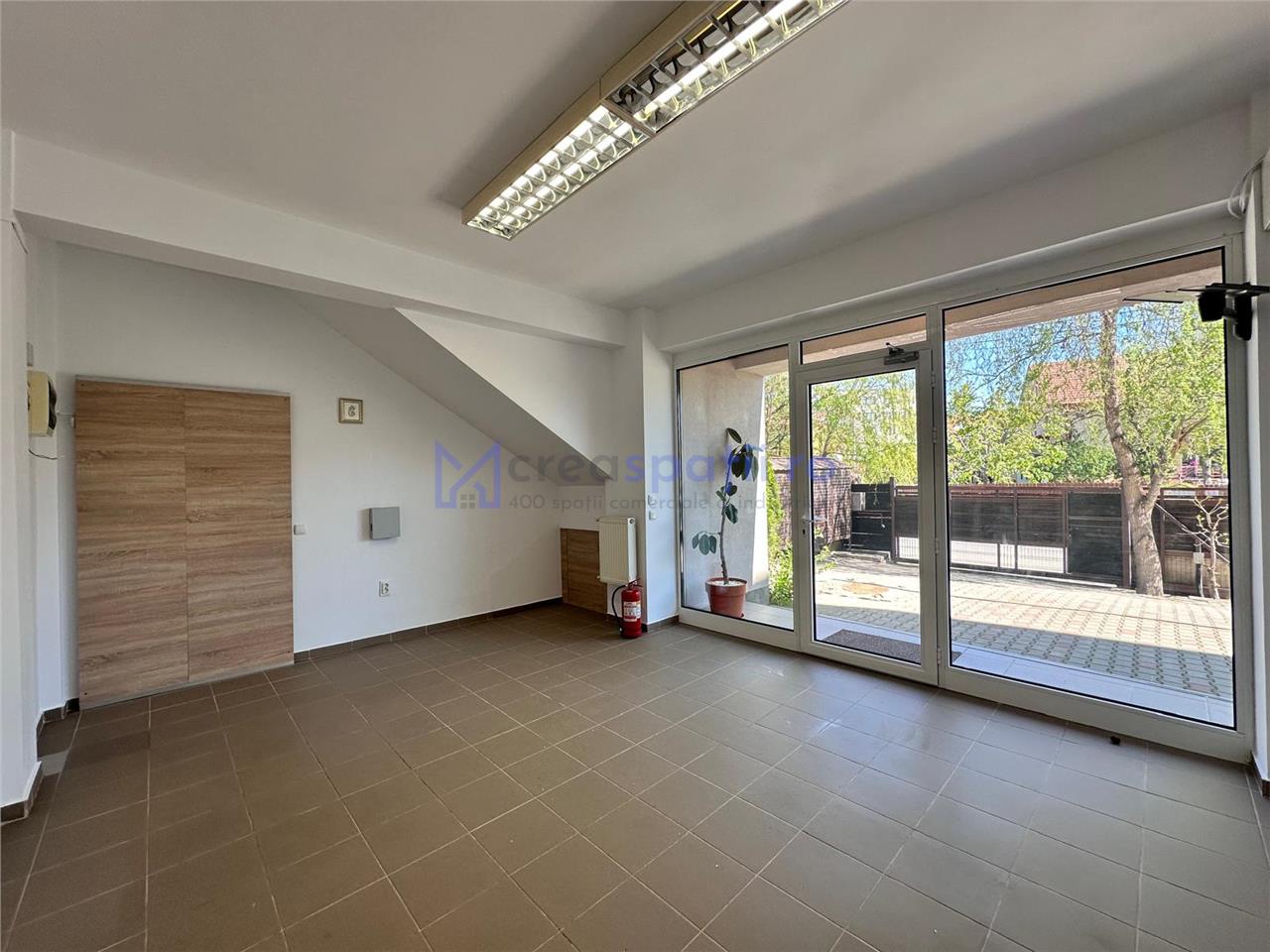 Spatiu comercial/ birou/ medical semicentru Iasi, 76mp, zona Palas