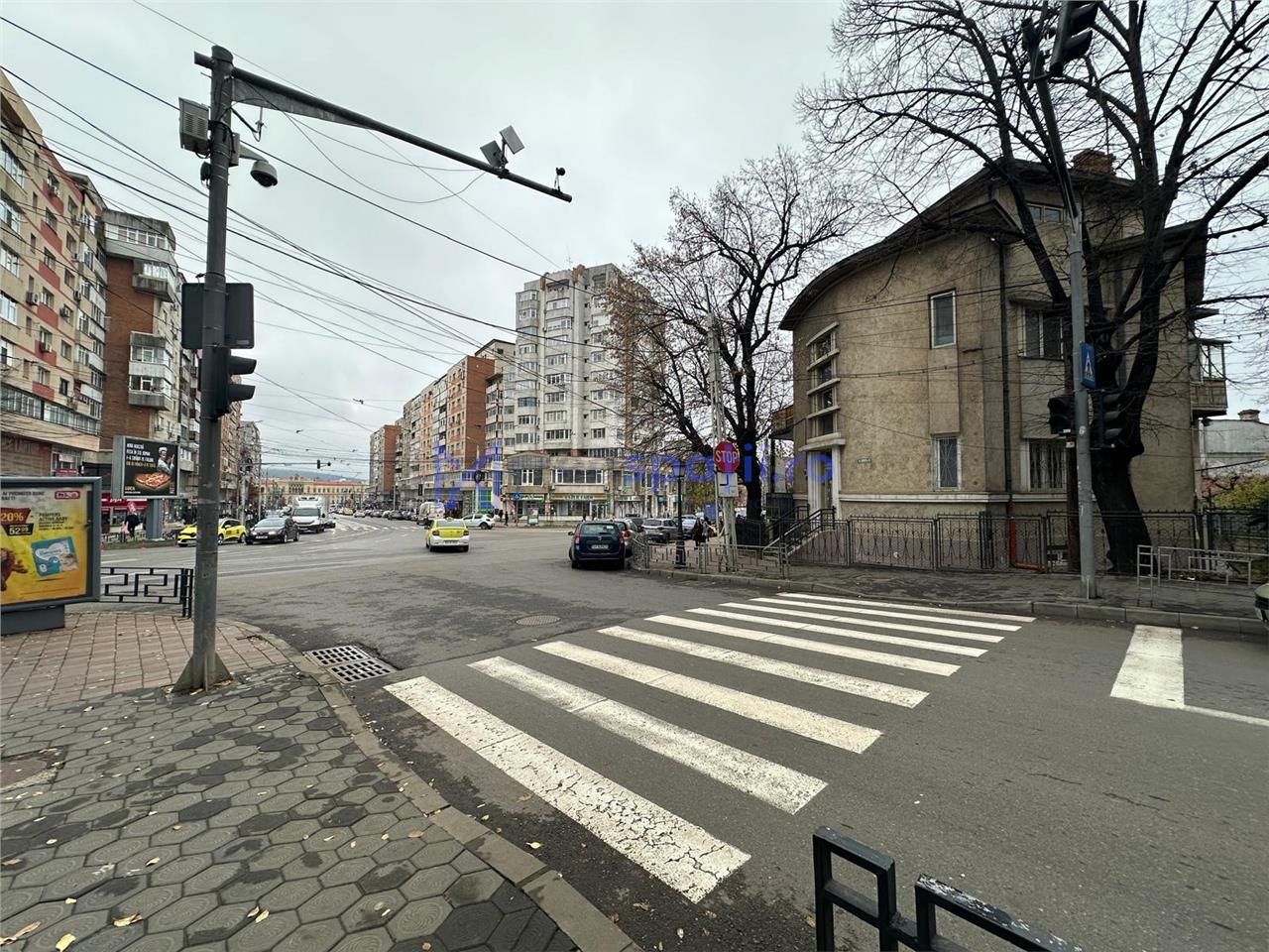 Spatiu comercial de la 75mp la 151mp, parcare, intersectie zona garii