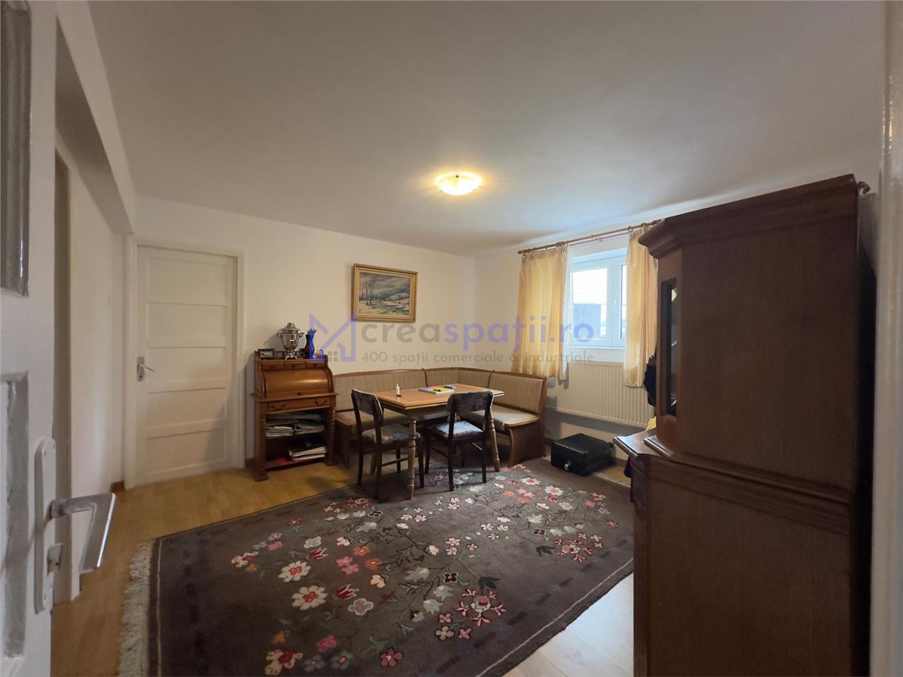 Spatiu comercial de la 75mp la 151mp, parcare, intersectie zona garii