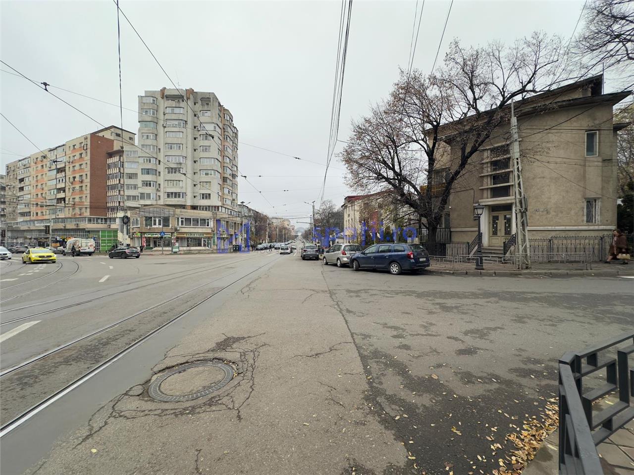 Spatiu comercial de la 75mp la 151mp, parcare, intersectie zona garii