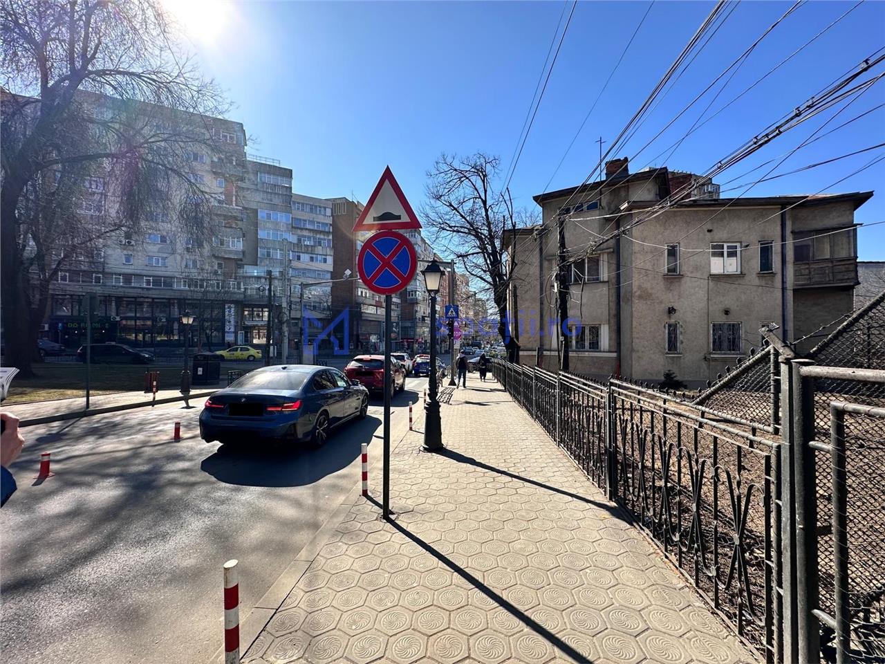 Spatiu comercial de la 75mp la 151mp, parcare, intersectie zona garii