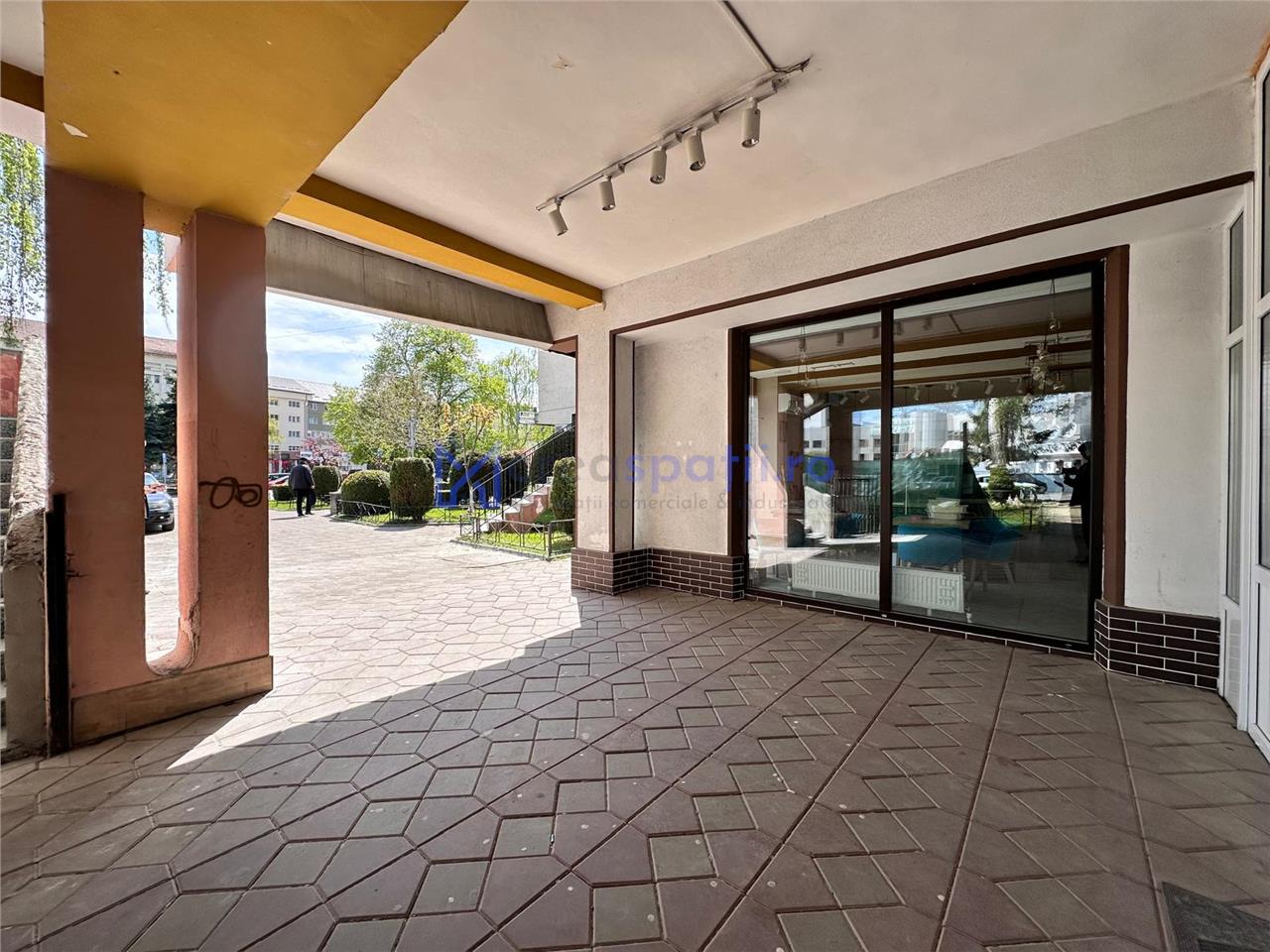 Spatiu comercial Tg. Neamt centru, 48mp, aproape de Catena