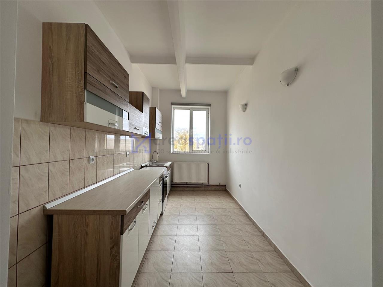 Hala/ spatiu comercial Pascani, 1500mp