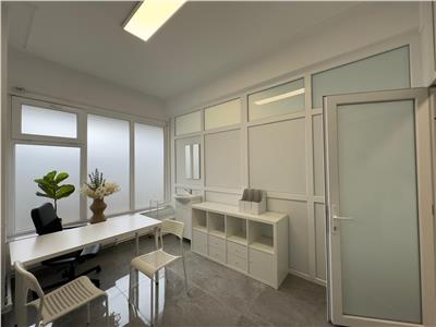 Spatiu clinica - 8 cabinete noi - 200mp, Centrul Civic Iasi